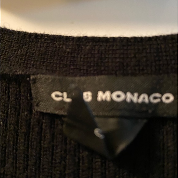 Club Monaco 2019 winter collection - Picture 2 of 3